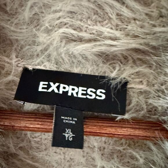 Express furry soft material oversized sweater size xl amazing quality - Picture 12 of 16